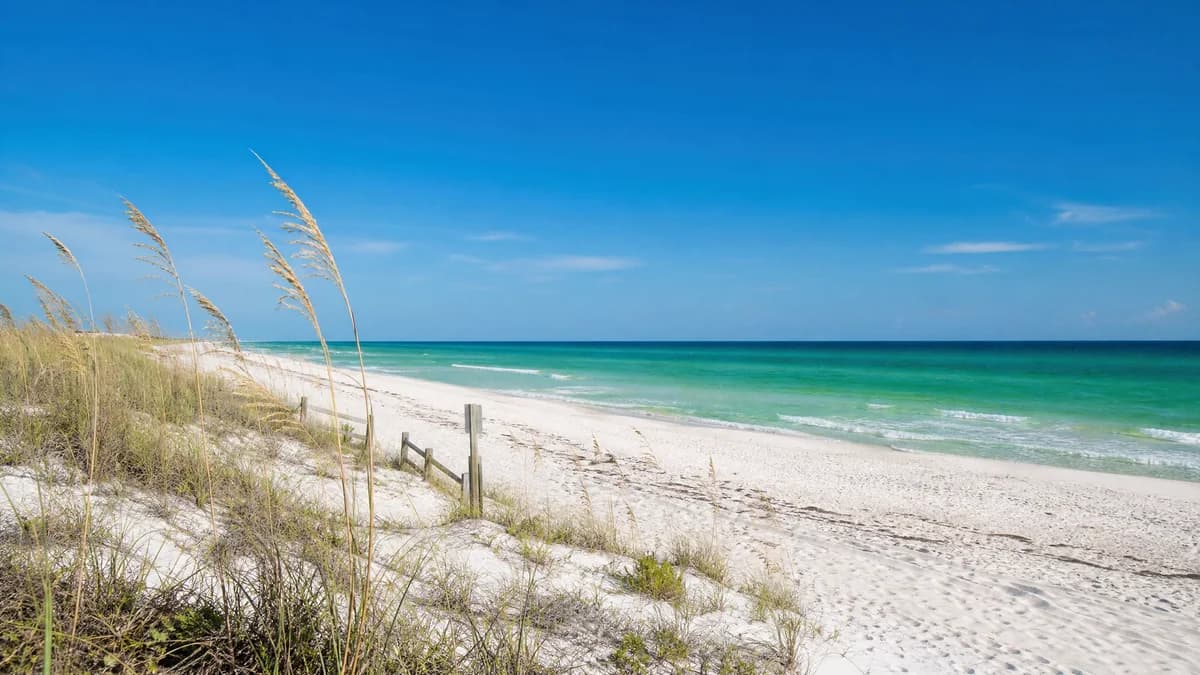 Fort Walton Beach vs. Destin: Which Should You Choose?